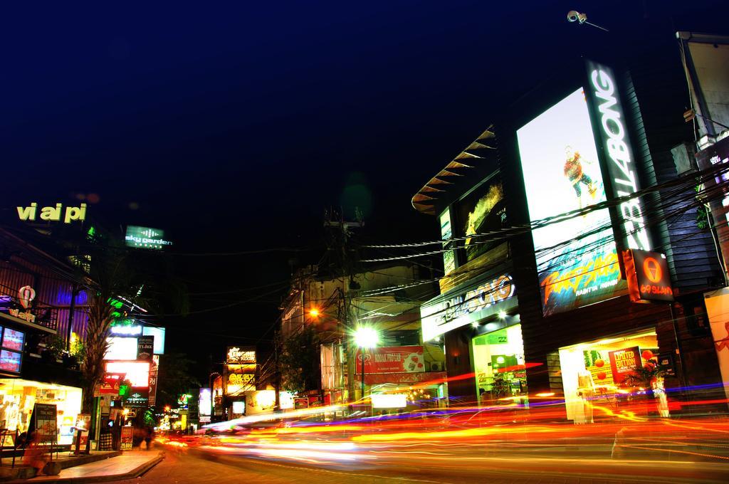 Bemo Corner Guest House Kuta Lombok Exterior foto