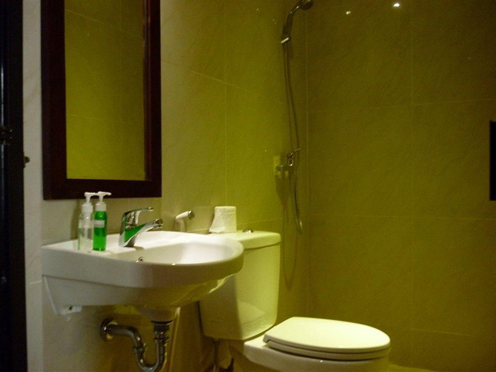 Bemo Corner Guest House Kuta Lombok Exterior foto